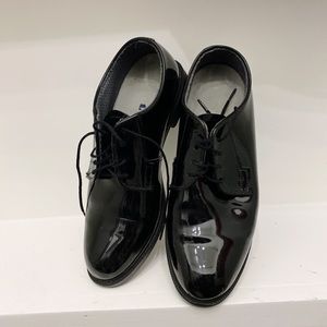 w bates patent leather shoes